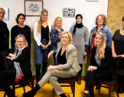 MEER VROUWEN IN DE POLITIEK
